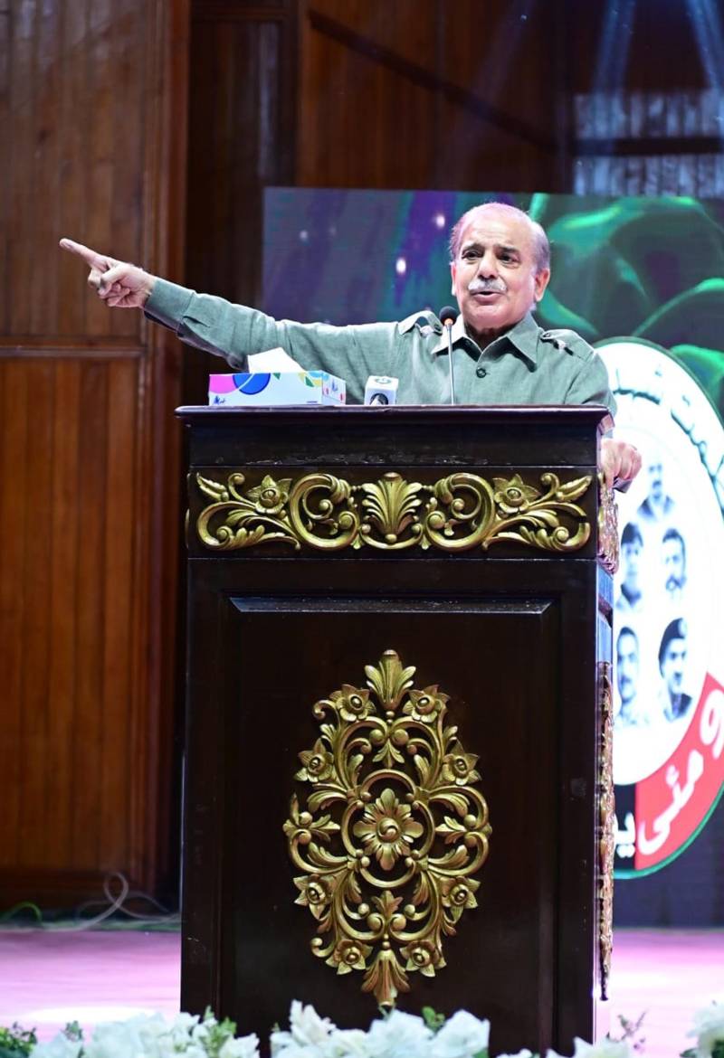 حکومت اگلے ماہ  مدت مکمل کر لے گی، مدت پوری ہونے سے پہلے چلے جائیں گے:وزیرا عظم