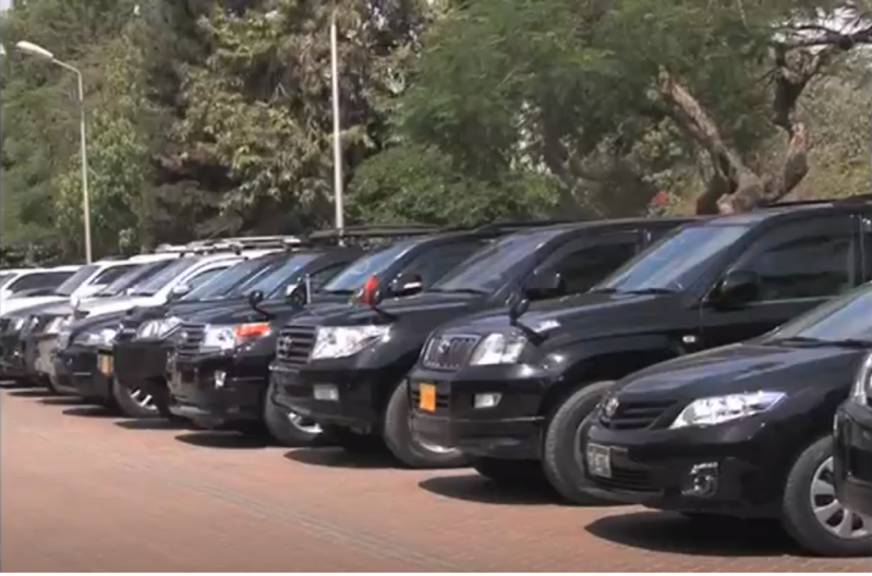 افسران کیلئے نئی گاڑیاں خریدنے کا اقدام لاہور ہائیکورٹ میں چیلنج 