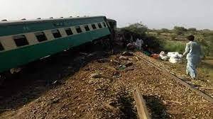 علامہ اقبال ایکسپریس ٹرین حادثے کا شکار