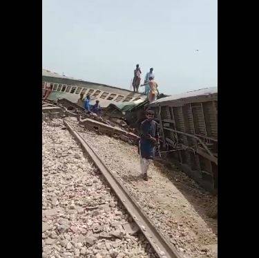  کراچی سے راولپنڈی جانے والی ٹرین کو حادثہ ،جاں بحق افراد کی تعداد 30 ہوگئی، 80 زخمی