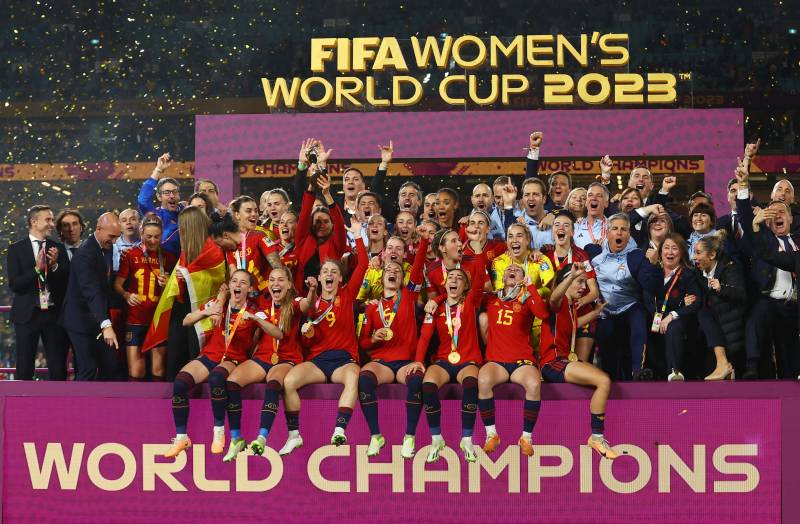 فیفا ویمن ورلڈ کپ فائنل: سپین کی ٹیم کی بڑی کامیابی،انگلینڈ کوشکست دے کر  عالمی چیمپئن بن گئی 