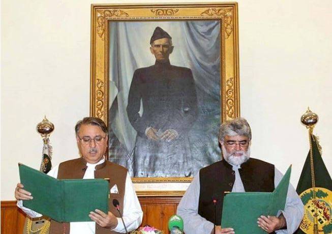 بلوچستان کی 5 رکنی نگرا ن کابینہ نے حلف اٹھا لیا