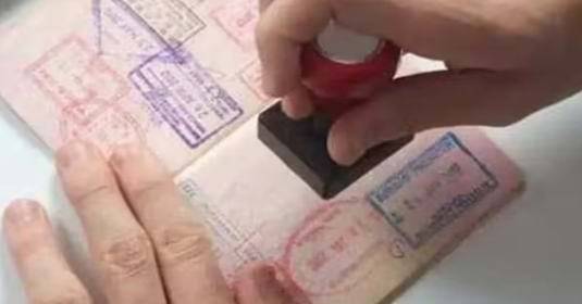 امریکہ نے 21 ہندوستانی طلباءکو ملک بدر کر دیا 