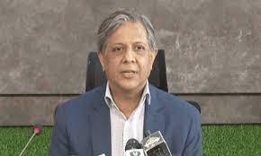 پی ٹی آئی کارکن فیصلہ معطلی پر مٹھائیاں تقسیم نہ کریں: اعظم نذیر تارڑ
