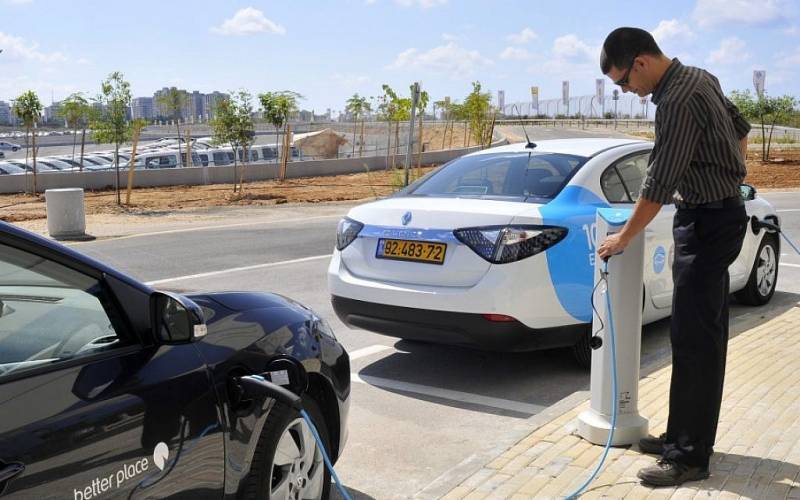پٹرول کا متبادل، اسرائیل میں الیکٹرک کاروں کی مانگ میں اضافہ  