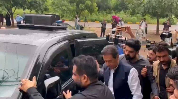 'قاسم کے ابو سےبھی ڈیل ہو گی,  بشریٰ بی بی نےبھی ڈیل کی کوشش کی لیکن  چیئر مین پی ٹی آئی کی گارنٹی نہ دی'
