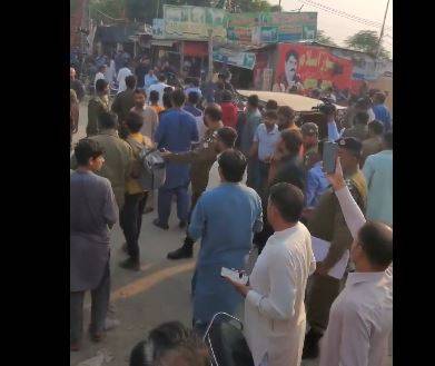 لاہور : پولیس کا پی ٹی آئی کنونشن پر چھاپہ، 55  کارکن گرفتار 