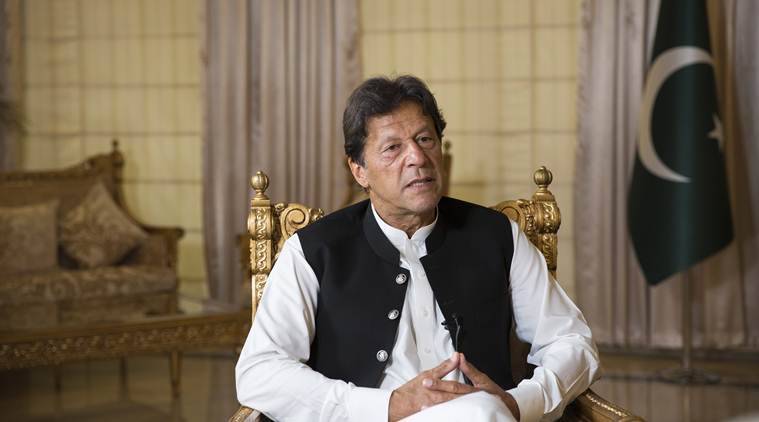 عمران خان کی قانونی مدد کے لیے چندہ دیں: پی ٹی آئی، ہم مفت کیس لڑ رہے ہیں: وکلا عمران خان