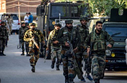 بھارتی فوج کی ریاستی دہشت گردی ،گھر گھر تلاشی میں  5 کشمیری نوجوان شہید