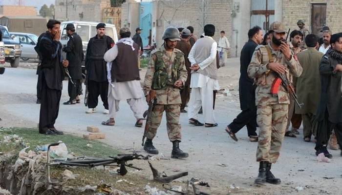 ڈی آئی خان میں دہشت گردوں کے حملے میں سپاہی، دو شہری شہید