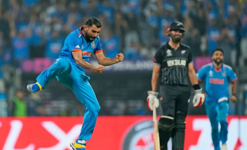  بھارت  نے نیوزی لینڈ کو  70 رنز سے ہرا کر فائنل کی ٹکٹ کٹوالی