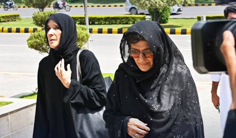  پی ٹی آئی  چیئرمین کی بہنوں کی عبوری ضمانت میں توسیع