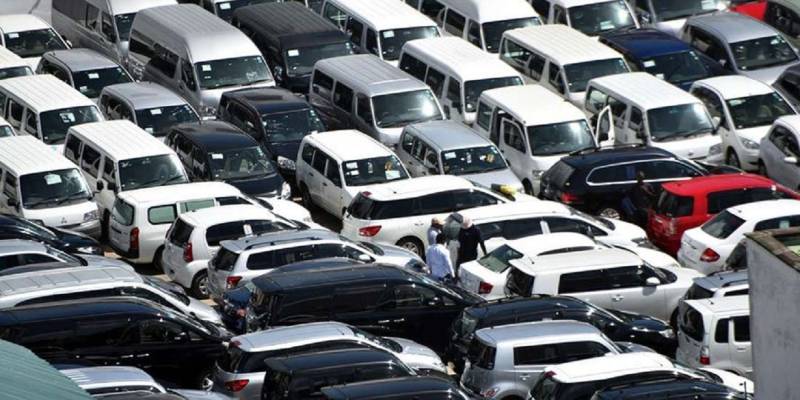 گاڑیوں کی فروخت میں 53 فیصد کمی ریکارڈ