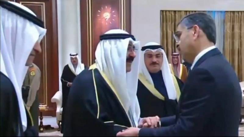 نگران وزیراعظم کی امیر کویت سے ملاقات،نواف الاحمد الجابر کے انتقال پر تعزیت