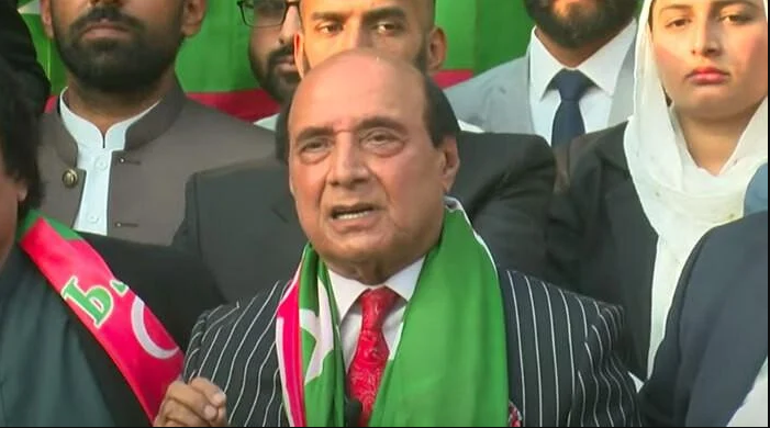 سردارلطیف کھوسہ تحریک انصاف کے سینئر نائب صدر مقرر 