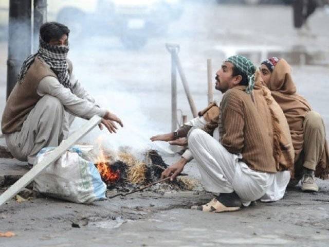  کراچی والو سرد موسم کی تیاری کرلو، آئندہ تین روز  میں  سخت سردی کا ا مکان 
