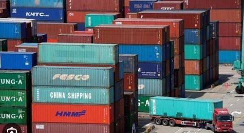 تجارتی خسارہ کم، ملکی برآمدات 22 فیصد اضافے سے 2.8 ارب ڈالر تک پہنچ گئیں