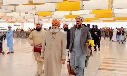 سینیٹ قرارداد کی حمایت کرتا ہوں، الیکشن ملتوی ہونے سے آسمان نہیں گر پڑے گا: فضل الرحمن