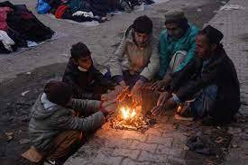 دھند کا راج برقرار، آئندہ ہفتے سردی کی شدت میں مزید اضافے کا امکان
