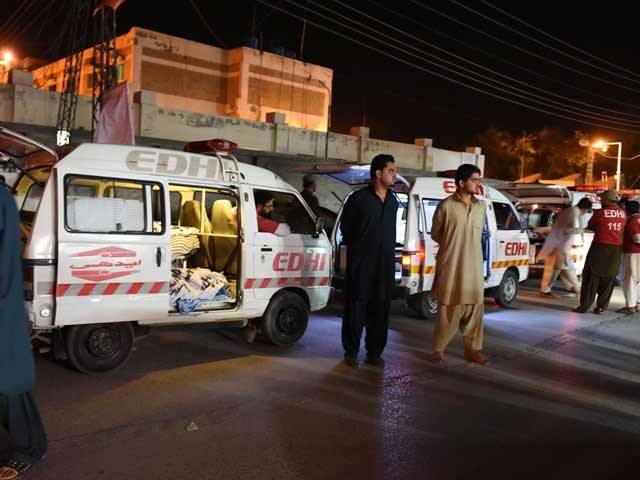 لاہور، نہر کنارے نومولود بچی سمیت دو افراد کی لاشیں برآمد