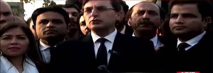 پی ٹی آئی آج رات 11 بجے سے پہلے ٹکٹوں کا اعلان کرے گی 