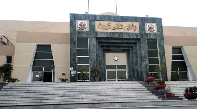 پی ٹی آئی انتخابی نشان پر توہین عدالت کیس: پشاور ہائیکورٹ کا الیکشن کمیشن کو نوٹس جاری