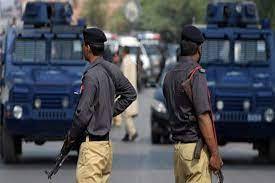کراچی، مخلتف مقابلوں میں 2 گینگ وار ملزمان سمیت 2 ڈاکوؤں کو زخمی حالت میں گرفتار