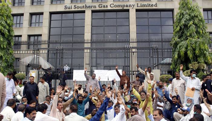 لاہور اور اسلام آباد میں گیس اوور بلنگ کے خلاف احتجاج، جماعت اسلامی کا 18 جنوری کو دھرنے کا اعلان