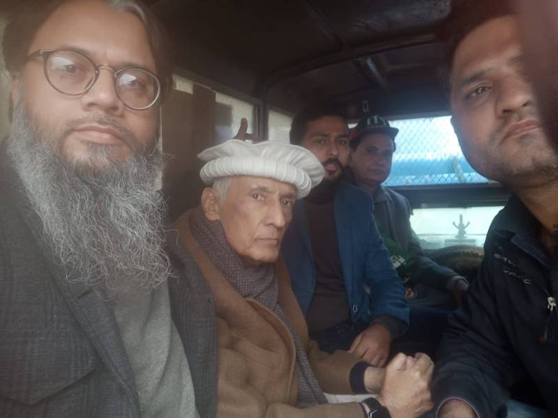 حماد اظہر کے والد میاں اظہر لاہور سے گرفتار