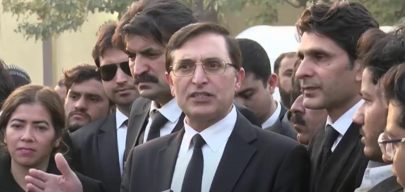 فوج سے تعلقات بہتر کرنا چاہتے ہیں، شرم کی بات ہے بلاول اپنے منشور کی بجائے آزاد امیدواروں پر نظریں جمائے ہوئے ہیں: چیئرمین پی ٹی آئی 