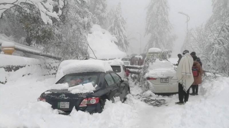  بالائی علاقوں میں برف باری،ملکہ کوہسار مری میں درجہ حرارت  منفی 5 