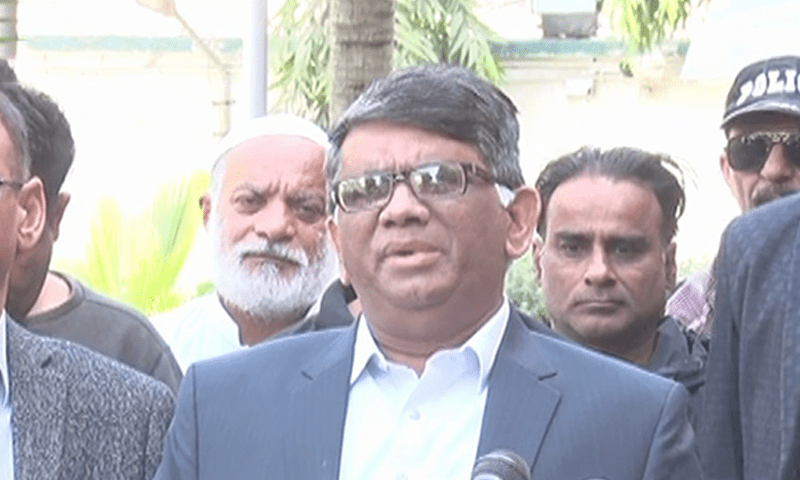 آئینی ذمہ داری پوری کرنے میں کوئی کسر نہیں چھوڑیں گے، انتخابی عمل میں رکاوٹ ڈالنے کی کوشش کی تو اس پر سخت ایکشن لیا جائے گا: صوبائی الیکشن کمشنر پنجاب