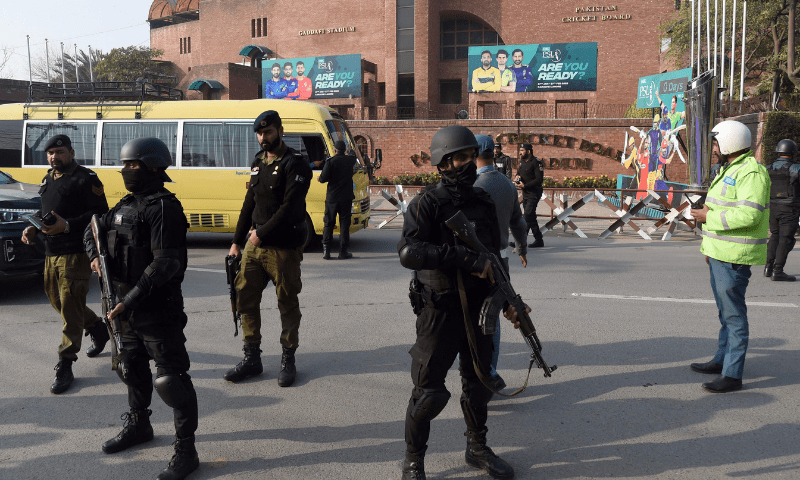 پی ایس ایل 9: لاہور میں پہلا میچ، ٹریفک ایڈوائزری جاری، سیکیورٹی ہائی الرٹ