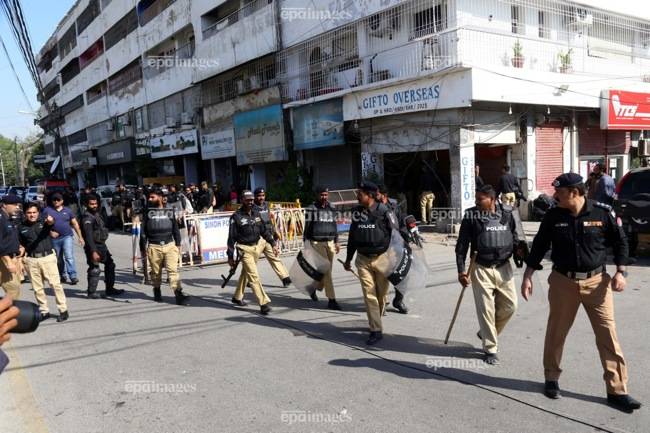 آج کا احتجاج ختم، سندھ میں اپوزیشن اتحاد کا 27 فروری کو یوم سیاہ منانے کا اعلان 