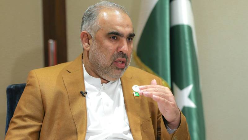  اسد قیصر کو پارٹی کے سیاسی فیصلے کرنے سے روک دیا گیا