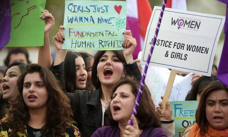 عورت مارچ سے معاشرے میں فحاشی پھیلنے کا خدشہ ہے، عورت مارچ لاہور ہائیکورٹ میں چیلنج