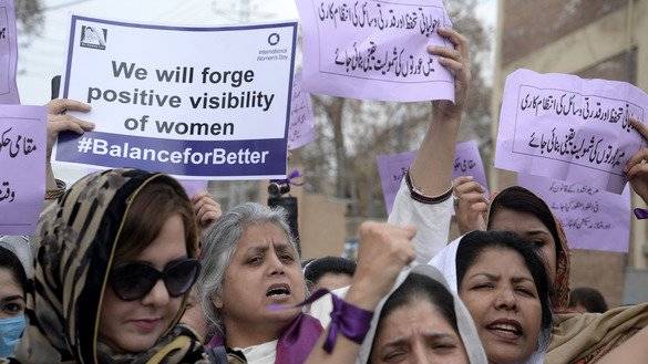 پاکستان سمیت پوری دنیا میں آج خواتین کا عالمی دن منایا جا رہا ہے