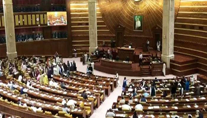 پنجاب اسمبلی کا اجلاس: مخصوص نشستوں پر منتخب ارکان نے حلف اٹھا لیا، سنی اتحاد کونسل کا احتجاج 