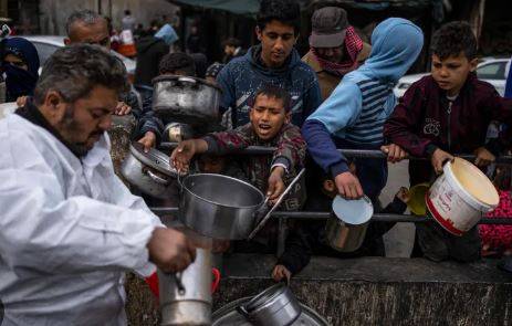 شمالی غزہ میں کھانے پینے کی قلت، مزید 2 فلسطینی شہید