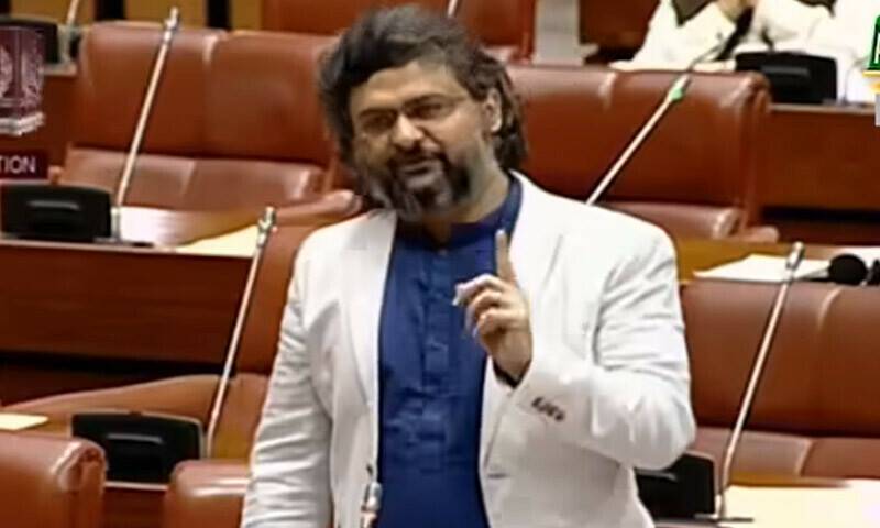 صحافی کو دھمکانے کاکیس: فیصل جاوید پر فردجرم عائد