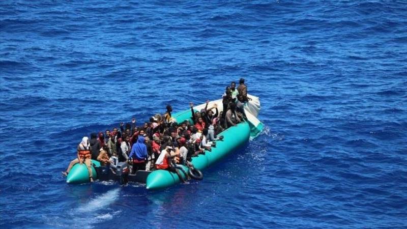 تارکین وطن کو لیبیا سے یورپ لے جانے والی کشتی کا انجن خراب، بھوک اور پیاس سے 60 افراد ہلاک