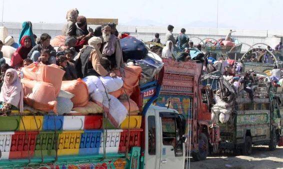 15 اپریل سے افغان سٹیزن کارڈ ہولڈرز کو بھی ملک بدر کرنے کا فیصلہ