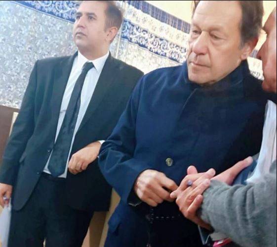 عمران خان کو دو مقدمات میں بری کردیا گیا
