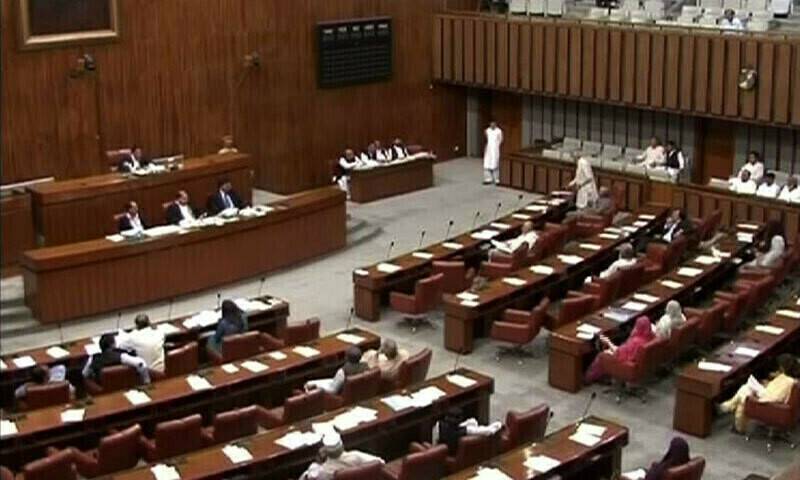 کے پی اسمبلی میں مخصوص نشستوں پر حلف نہ لینے کیخلاف درخواست پر الیکشن کمیشن کا فیصلہ محفوظ