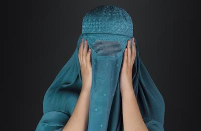افغان طالبان کا زنا کی مرتکب خواتین کو سرعام سنگسار کرنے کا اعلان 