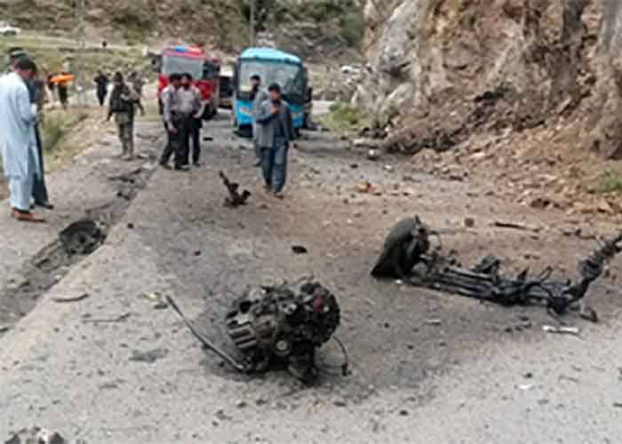 چینی انجینئرز پر حملہ، بارود سے بھری گاڑی افغانستان میں تیار کی گئی،چمن کے راستے پاکستان میں داخل ہوئی، سمگلر نے شانگلہ پہنچائی،10 دہشت گرد اور سہولت کار گرفتار
