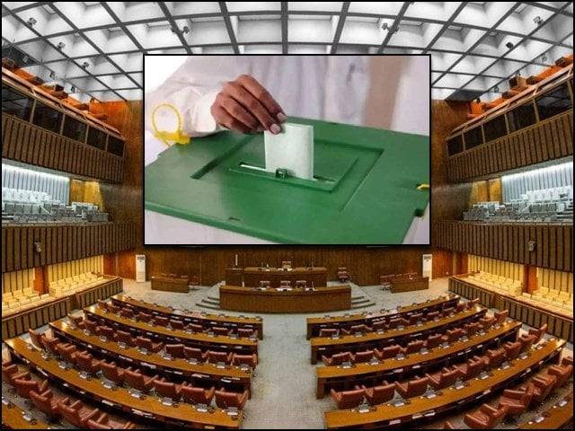 سینیٹ کےنو منتخب ارکان نے حلف اٹھا لیا