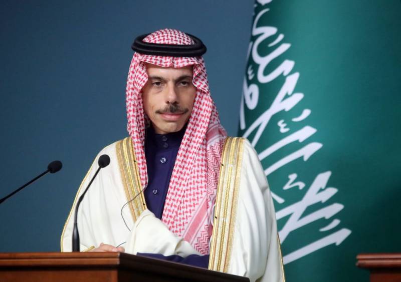  وزیر خارجہ کی  سربراہی  میں  سعودی عرب کا اعلیٰ سطحی وفد  پاکستان پہنچ گیا