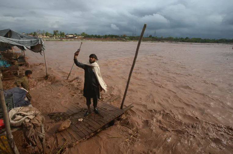 خیبرپختونخوا میں بارشوں کے باعث حادثات، جاں بحق افراد کی تعداد 32، 41 زخمی 