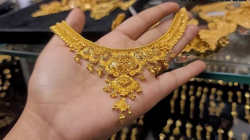 سونے کی قیمت آسمان کو چھونے لگی، ڈھائی لاکھ روپےسے بھی مہنگاہوگیا